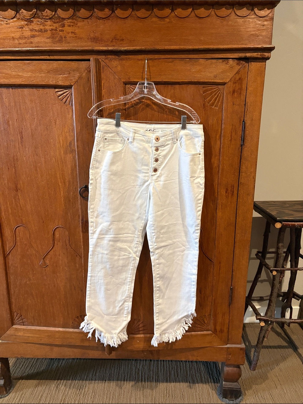 INC International Concepts White Button-Front Cropped Jeans with Fringed Hem
